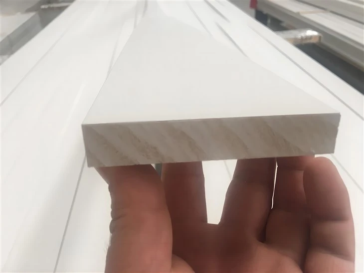 Ґрунтована FJ Pine S4S Square Trim Board